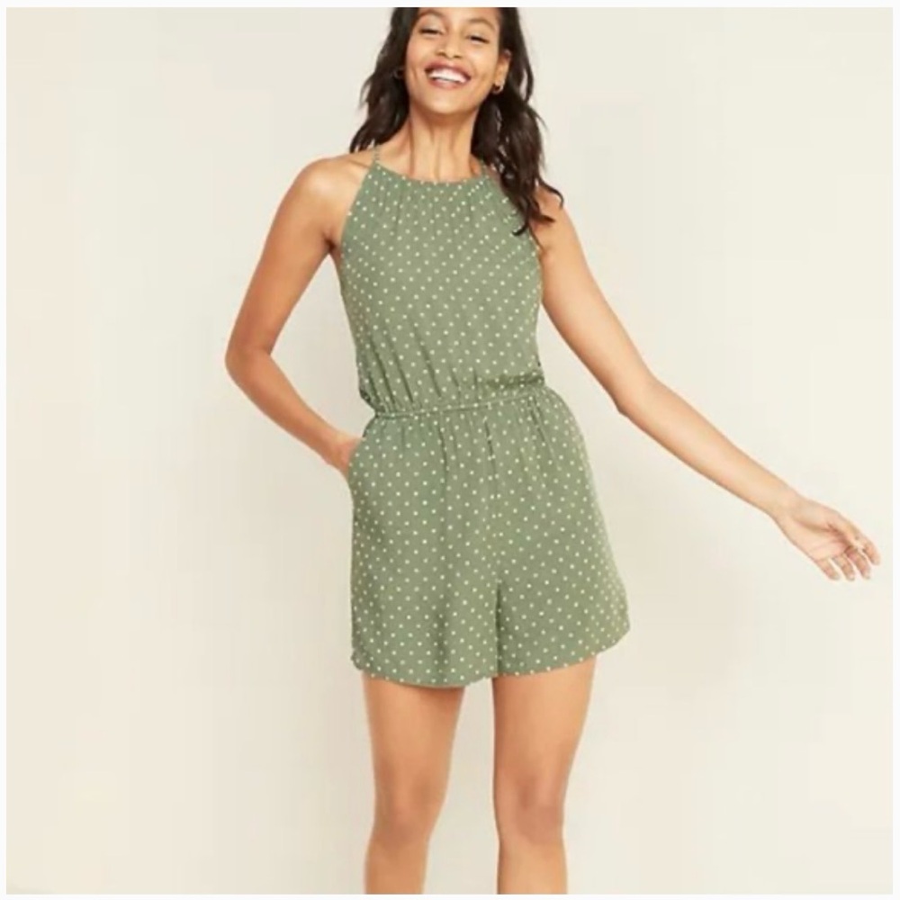 Old Navy Green Polka Dot Romper Splice back pockets Sz L PTP 21.5” EUC